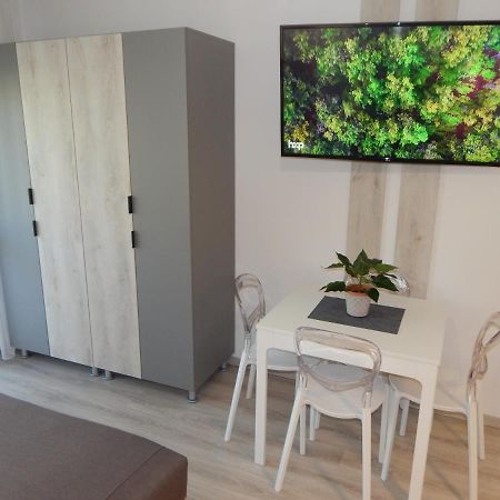 Pisztacia 2020 Apartman Kazincbarcika Exteriér fotografie